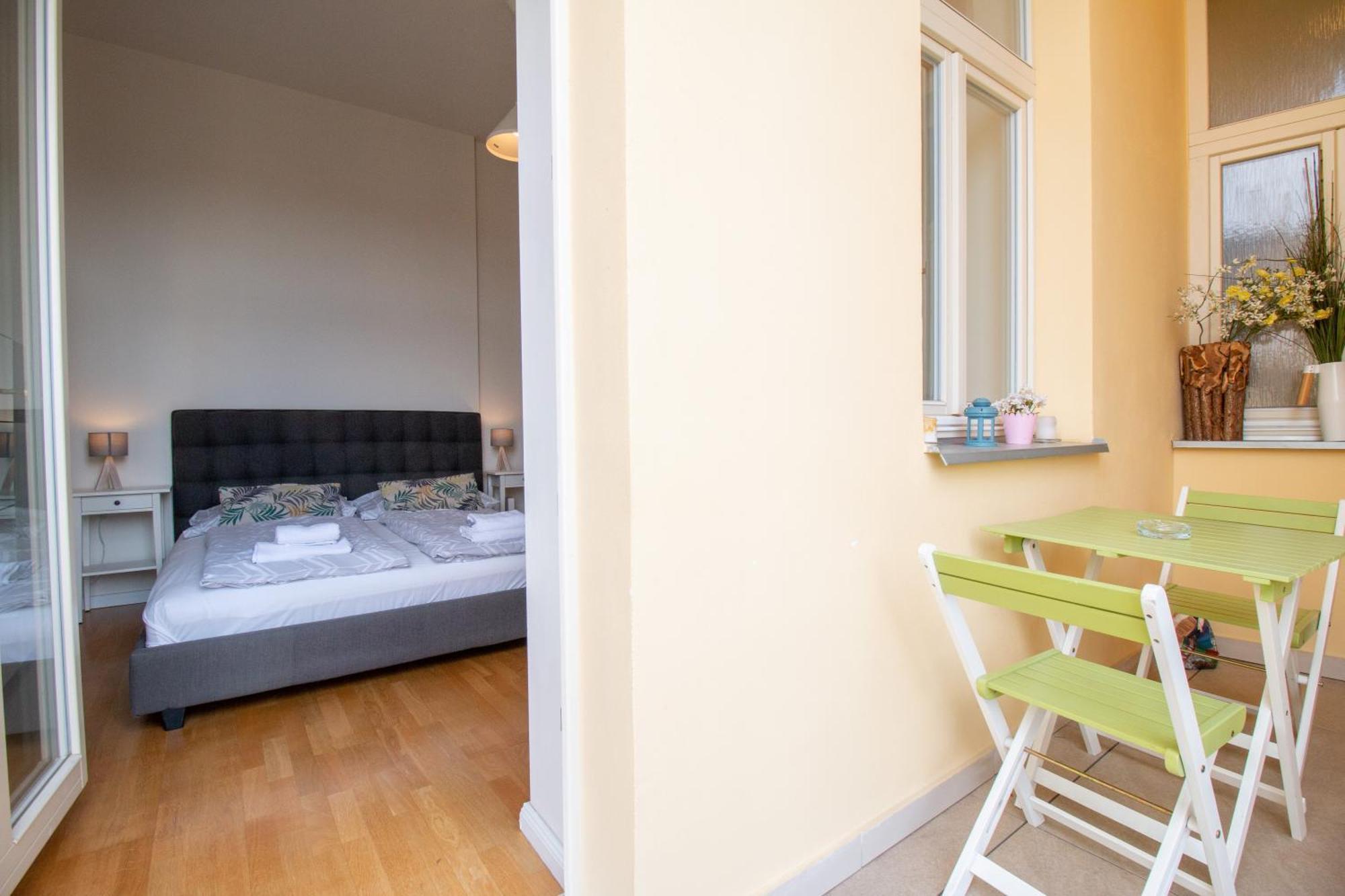 Stay Inn Apartments Stepanska Πράγα Εξωτερικό φωτογραφία