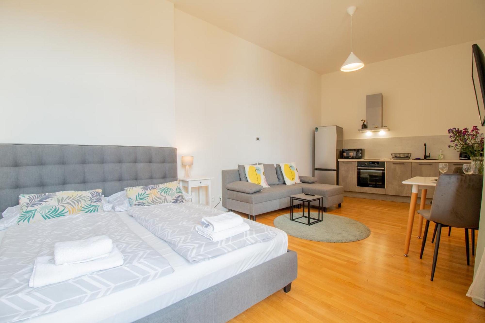 Stay Inn Apartments Stepanska Πράγα Εξωτερικό φωτογραφία
