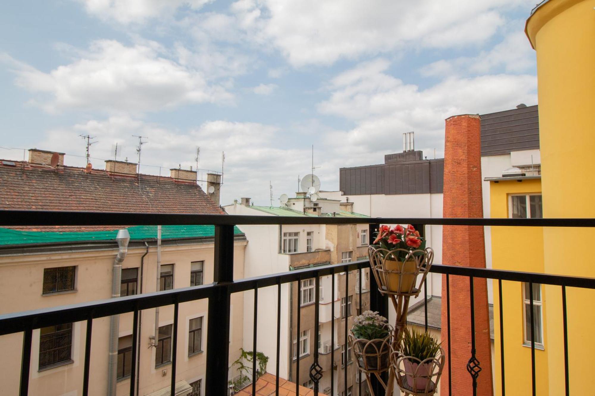 Stay Inn Apartments Stepanska Πράγα Εξωτερικό φωτογραφία
