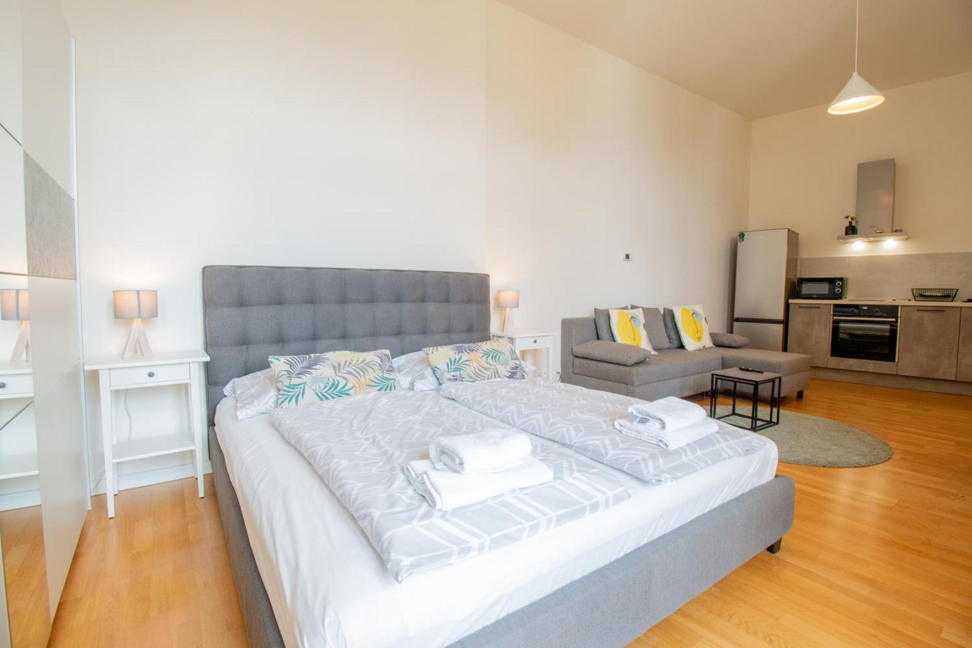 Stay Inn Apartments Stepanska Πράγα Εξωτερικό φωτογραφία